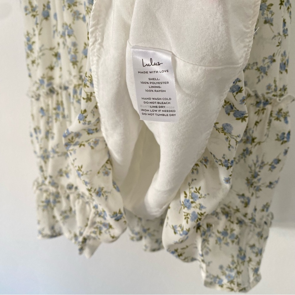 Lulus Coquette Romantic White & Blue Floral Tiered Short Sleeve Mini dress M - Picture 10 of 10